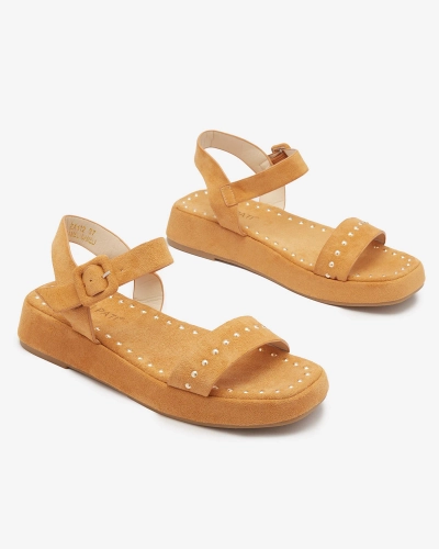 Royalfashion Brązowe sandały damskie z dżetami Franssia