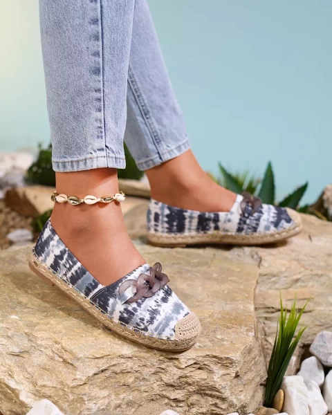 Royalfashion Czarne espadryle damskie z printem Serffio