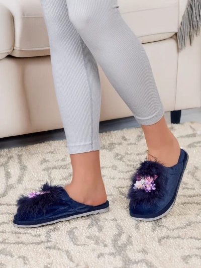 Royalfashion Ženske krzneni copati s cvetlicami Ederra