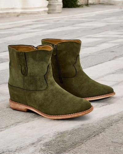 Royalfashion Čizme u kaubojskom stilu na pokrivenoj klinasti potpetici Patorias