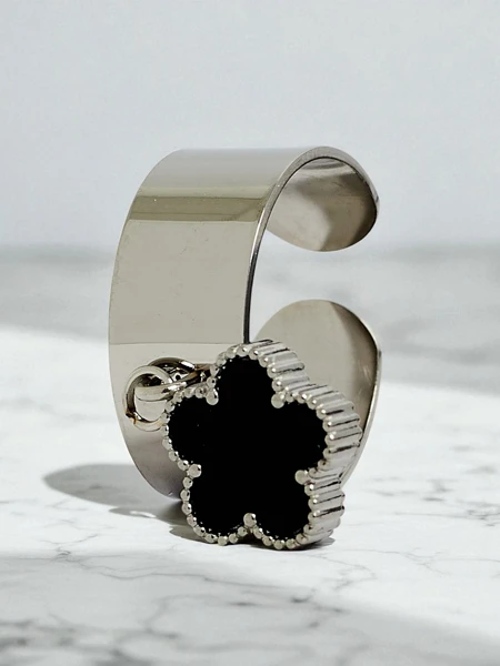 Dolce Vita zapestnica z okrasnimi obeski