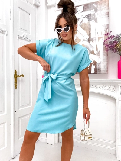 Royalfashion Ženska obleka z vezavo v pasu