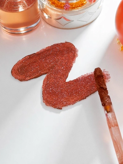 2-v-1 sijaj za ustnice z bleščicami in brezbarven sijaj za ustnice Soft Blush