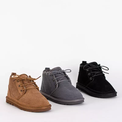 OUTLET Czarne dziecięce krótkie sznurowane śniegowce Tibilis- Obuwie