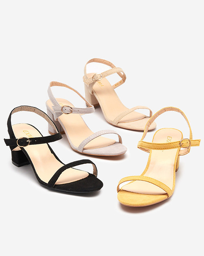 Royalfashion Sandały damskie na słupku w kolorze czarnym Usopi