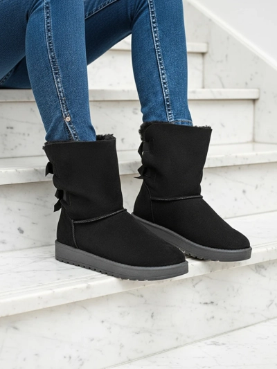 Škornji Stella iz ekološkega semiš usnja z ravno peto