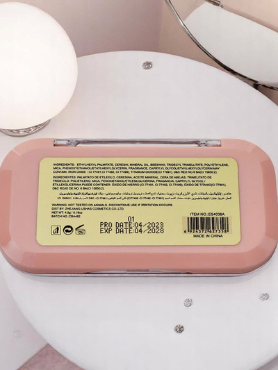 Matirajoča paleta za konturiranje 3 odtenki Ovseni Korenček