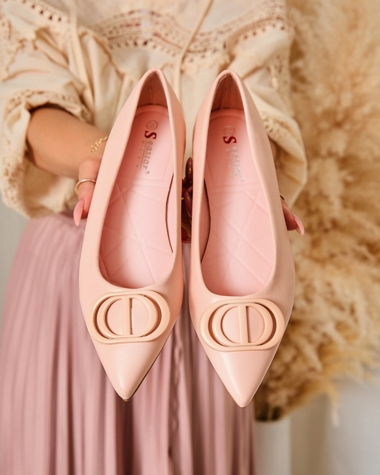 Royalfashion Svetlo rožnate ženske balerinke s koničastim prsti in okrasom Manixyjevega noska