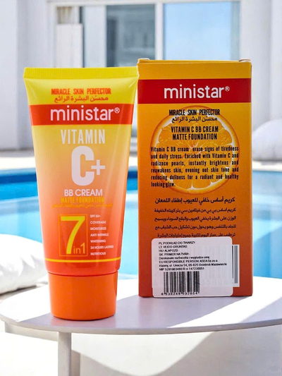 MINI STAR Vlažilna BB krema z vitaminom C z mat zaključkom Svetla