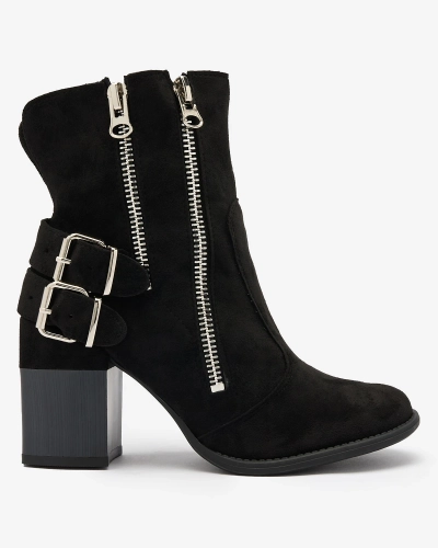 Royalfashion Ženski črni škornji z dekoracijo Feirrgo