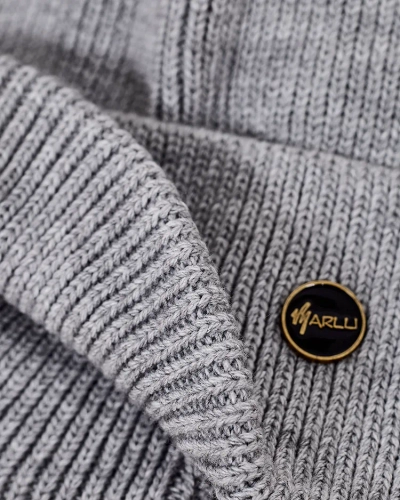 Royalfashion Ženska zimska kapa s resicama