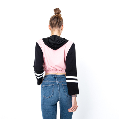 Royalfashion Różowa damska bluza crop top z kapturem i napisami