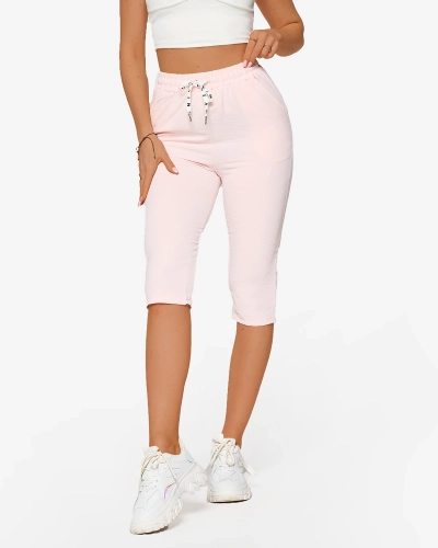 Royalfashion Różowe materiałowe spodenki damskie 3/4