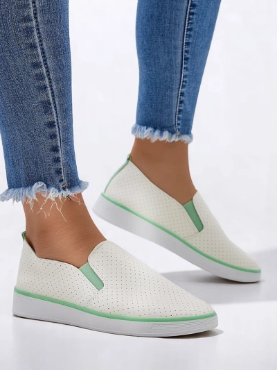 Royalfashion Ženske perforirane slip-on čevlje Kassias