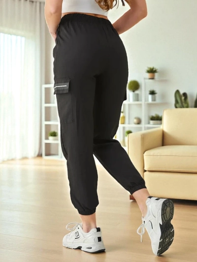 Pantaloni Elenna Športne Dolge Črne s Žepom