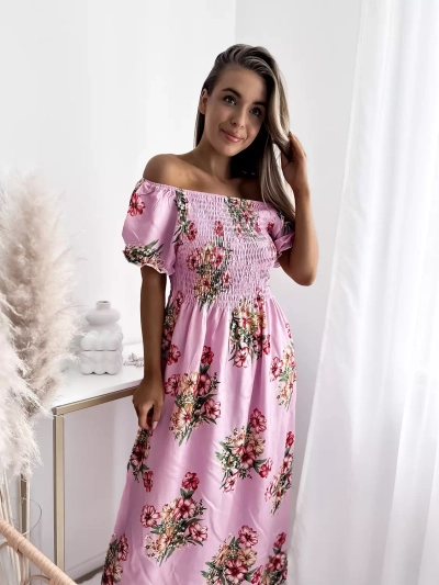 Royalfashion Damska różowa sukienka midi z roślinnym wzorem