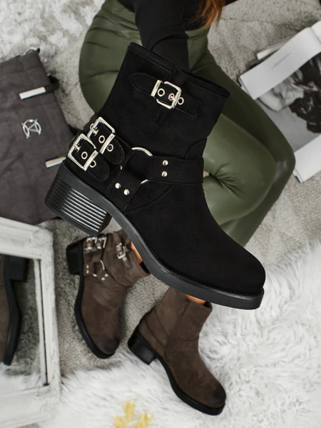Botas tobilleras de mujer de ante ecológico con hebillas Valtos