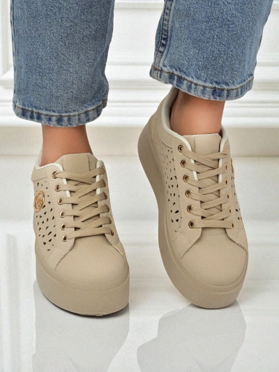 Cleo Ecru Platino – bež športni copati na platformi Royalfashion eko usnje