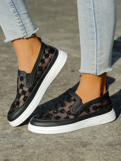 Royalfashion Ženske mrežaste loaferje s cvetlicami Emzos