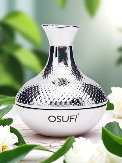 Proti-gubna in posvetlitvena krema za obraz