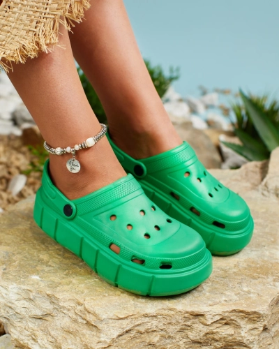 Royalfashion Ciemnozielone damskie klapki gumowe Kooranzan