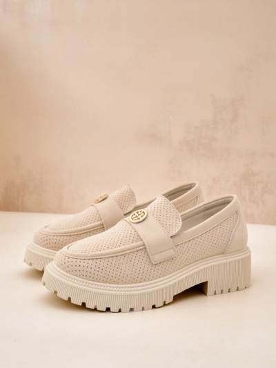 Ženski loaferji Callista bež iz eko-semiša na ravnem podplatu 4 cm