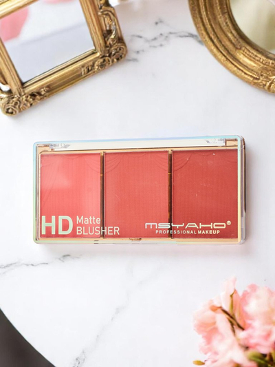 Paleta s 3 odtenki mat rdečila za lica, barva Cool Rose