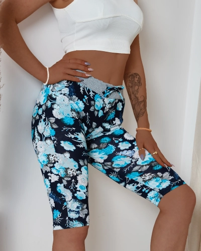 Royalfashion Temno modre ženske 3/4 hlače s cvetličnim vzorcem PLUS SIZE