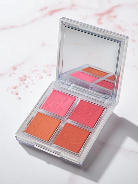 Paleta 4 odtenkov rdečil za lica z ogledalom