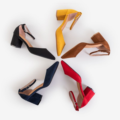 Czarne damskie sandały na słupku Rumila - Obuwie