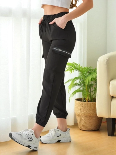 Pantaloni Elenna Športne Dolge Črne s Žepom