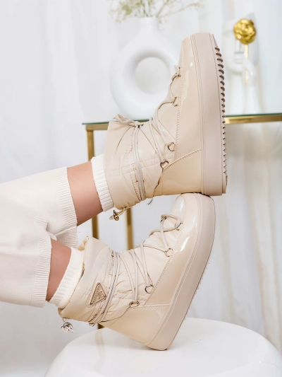 Royalfashion Ženski škornji a'la v bež barvi Vevnose