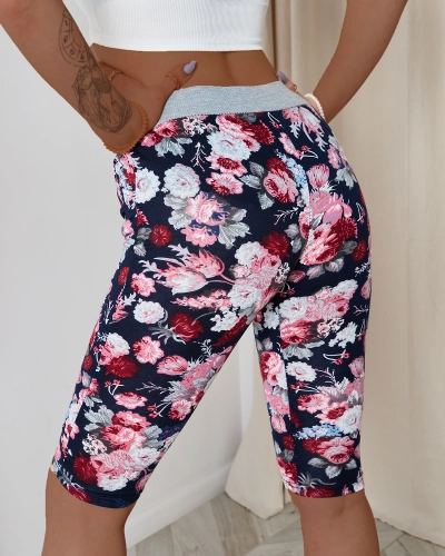 Royalfashion Bordowe damskie spodenki 3/4 z kwiatowym wzorem PLUS SIZE