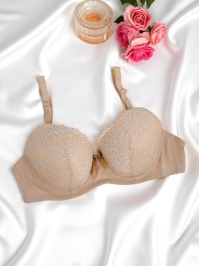 Royalfashion Ženski podložen modrček s čipko Elegance Lace