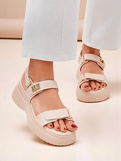 Royalfashion Ženski sandali na debelejšem podplatu Aganda