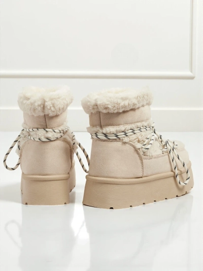 Ženski škornji a'la snežni čevlji Danira