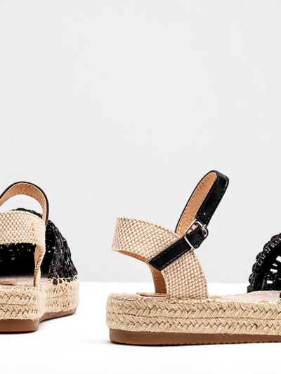 Royalfashion Czarne damskie espadryle z ażurową cholewką Triumf