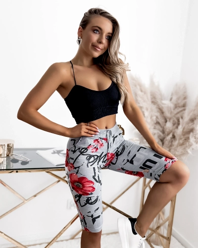 Royalfashion Sivo-rdeče ženske 3/4 hlače s potiskom PLUS SIZE