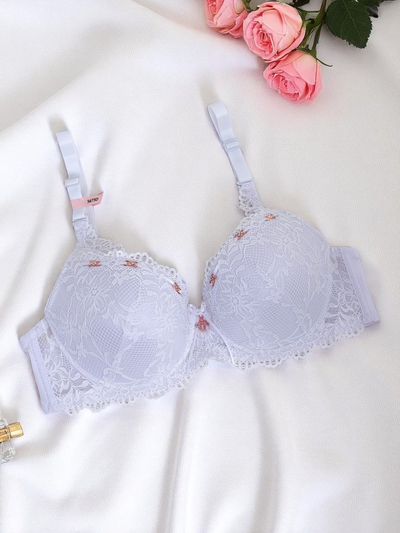Royalfashion Ženski podložen čipkast nedrček Delicate Grace