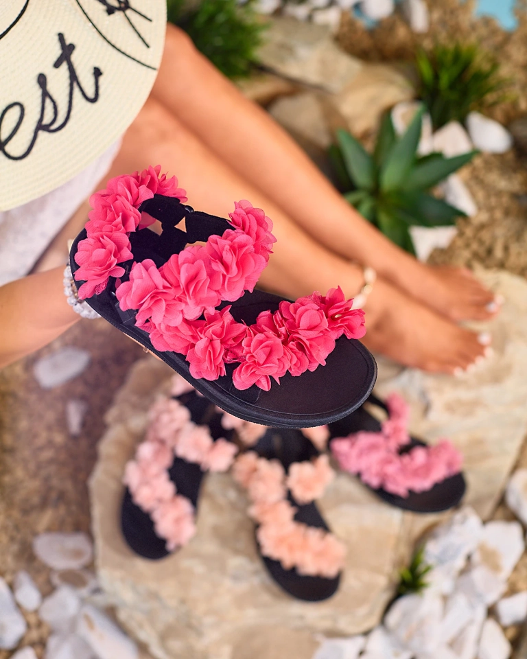 Royalfashion Fuksjowe sandały damskie z kwiatuszkami Alferroy