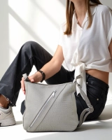 Jasnoszary || szary [slv]