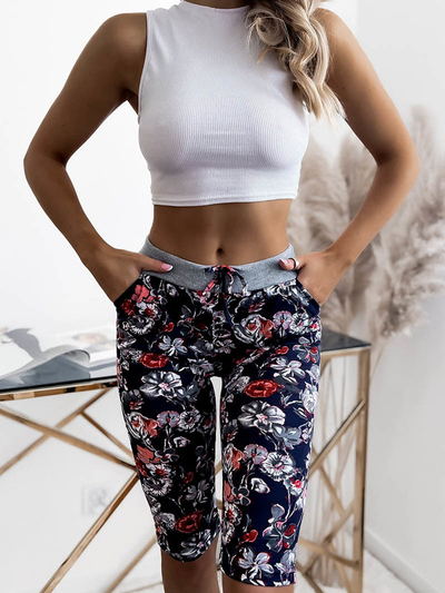 Royalfashion Ženske 3/4 kratke hlače z vzorcem v mornarsko modri in rdeči barvi PLUS SIZE
