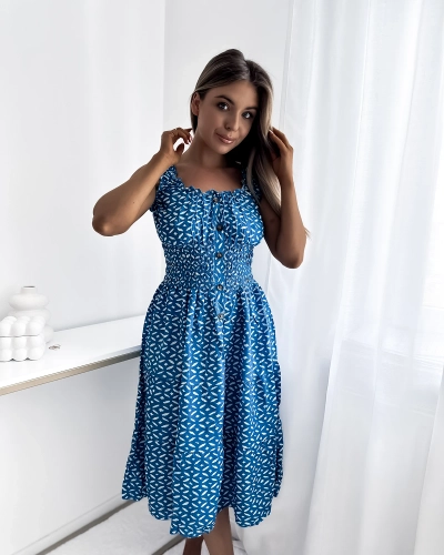 Royalfashion Sukienka damska za kolano z printem w kolorze niebieskim