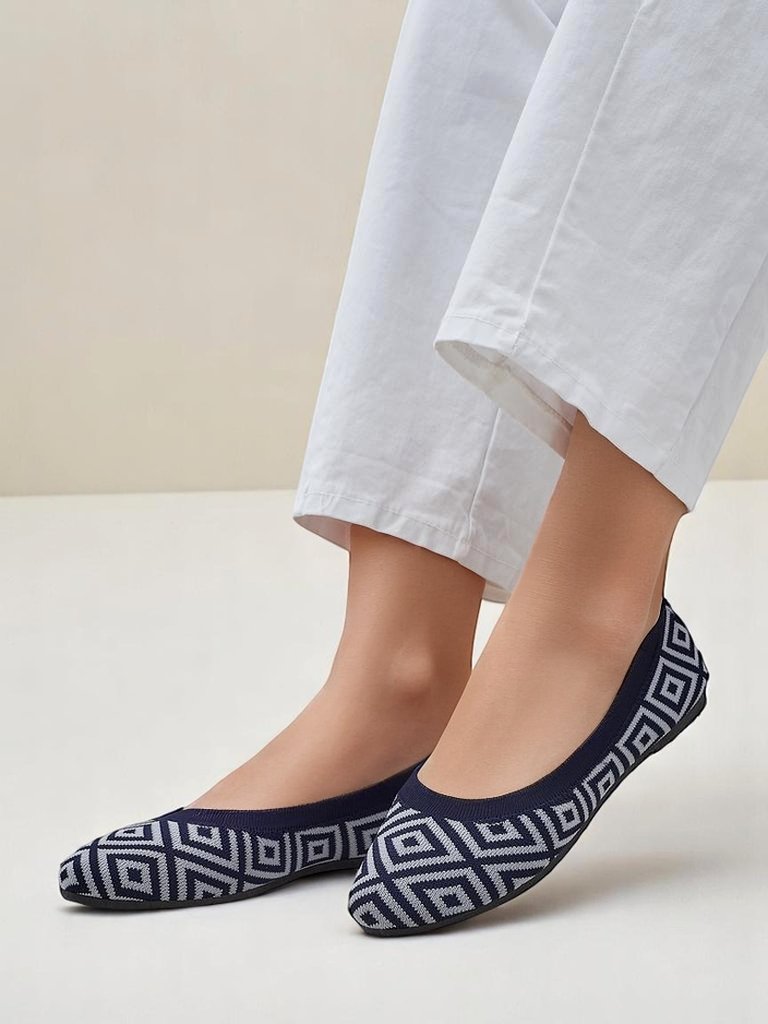 Royalfashion Tkaninske ženske balerinke z geometričnim potiskom Metric