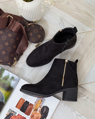 Royalfashion Črni ženski škornji z nizko peto iz eko semiša Rejerry