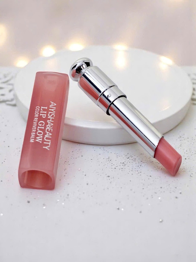 Vlažilni šminka-balzam v odtenku Powder Pink