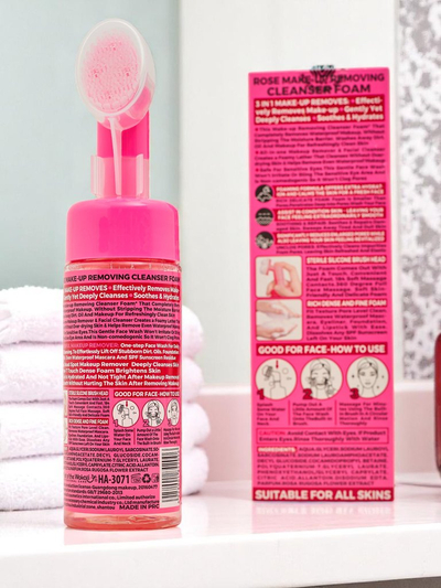 Čistilna in regenerativna pena za obraz z vrtnico in krtačko