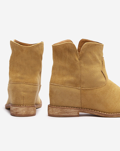 Royalfashion Kowbojki na krytym koturnie w kolorze camel Bluestone