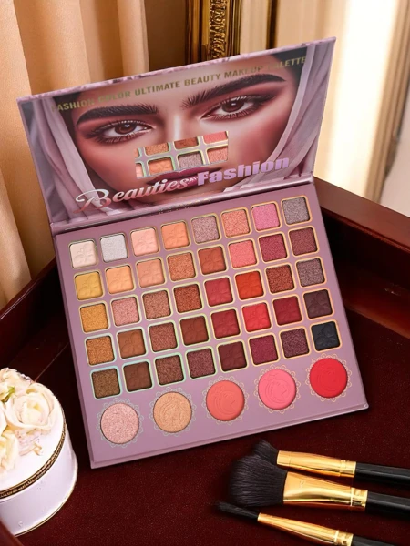 Beauties Fashion Palette 45 senčil za oči z bleščicami in mat zaključkom Champagne Ruby Glamour