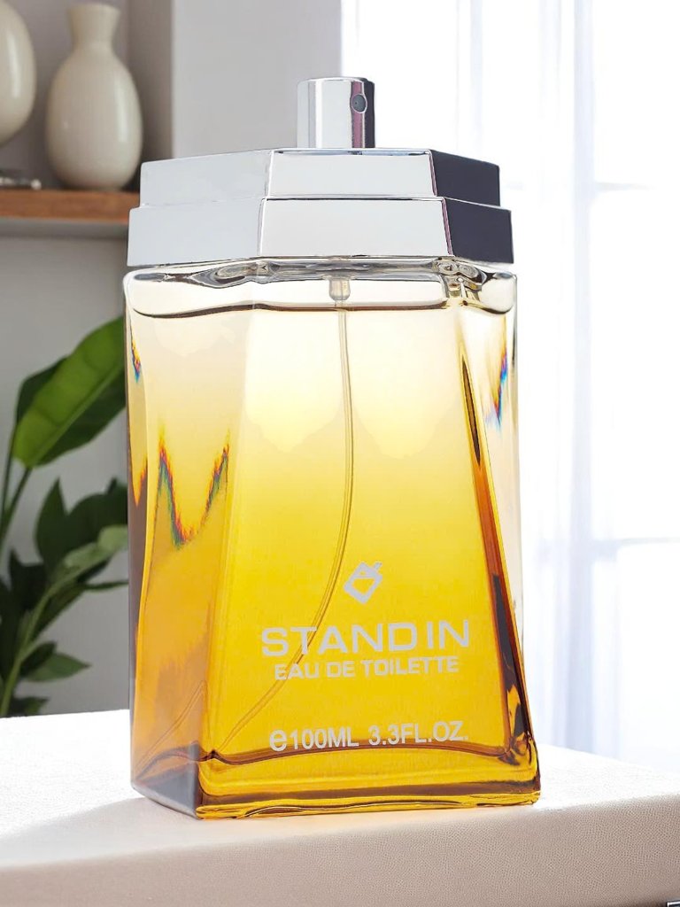 Navdihnjen eau de parfum za moške Stand In
